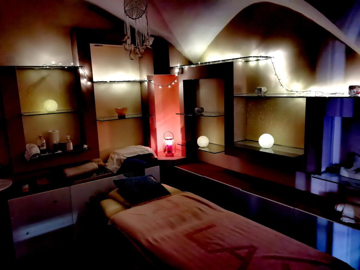 Hotel Actum Kranj Bagian luar foto