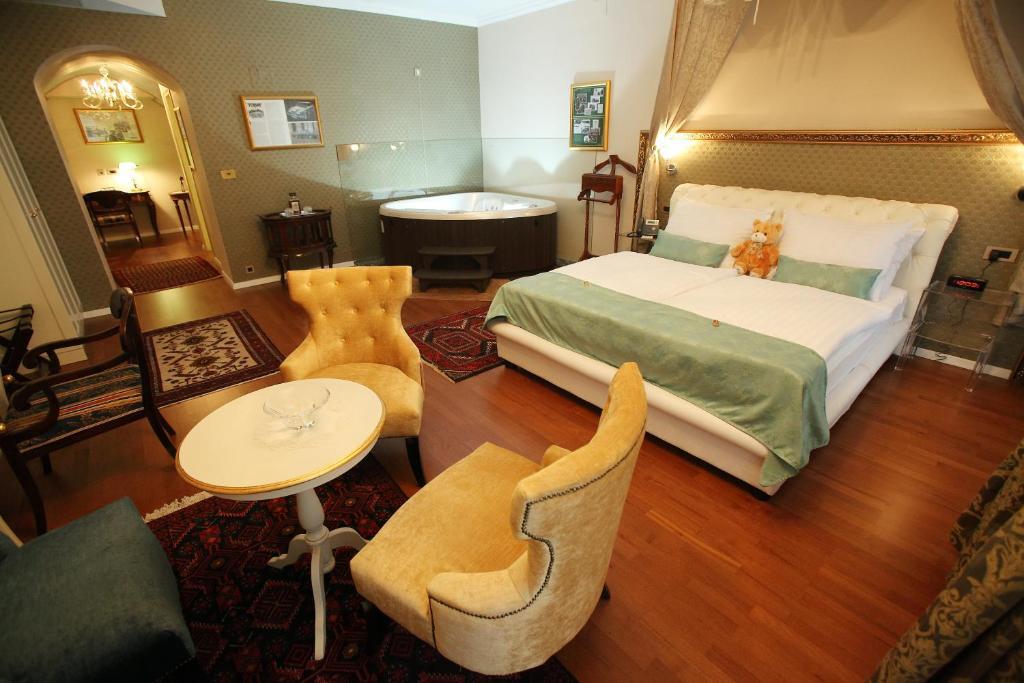 Hotel Actum Kranj Ruang foto